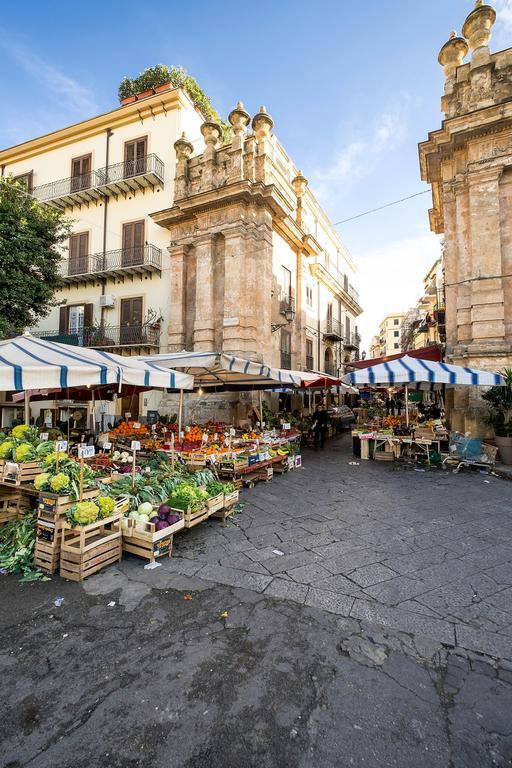 La Finestra Sul Mercato In Centro A Palermo Apartment Exterior photo