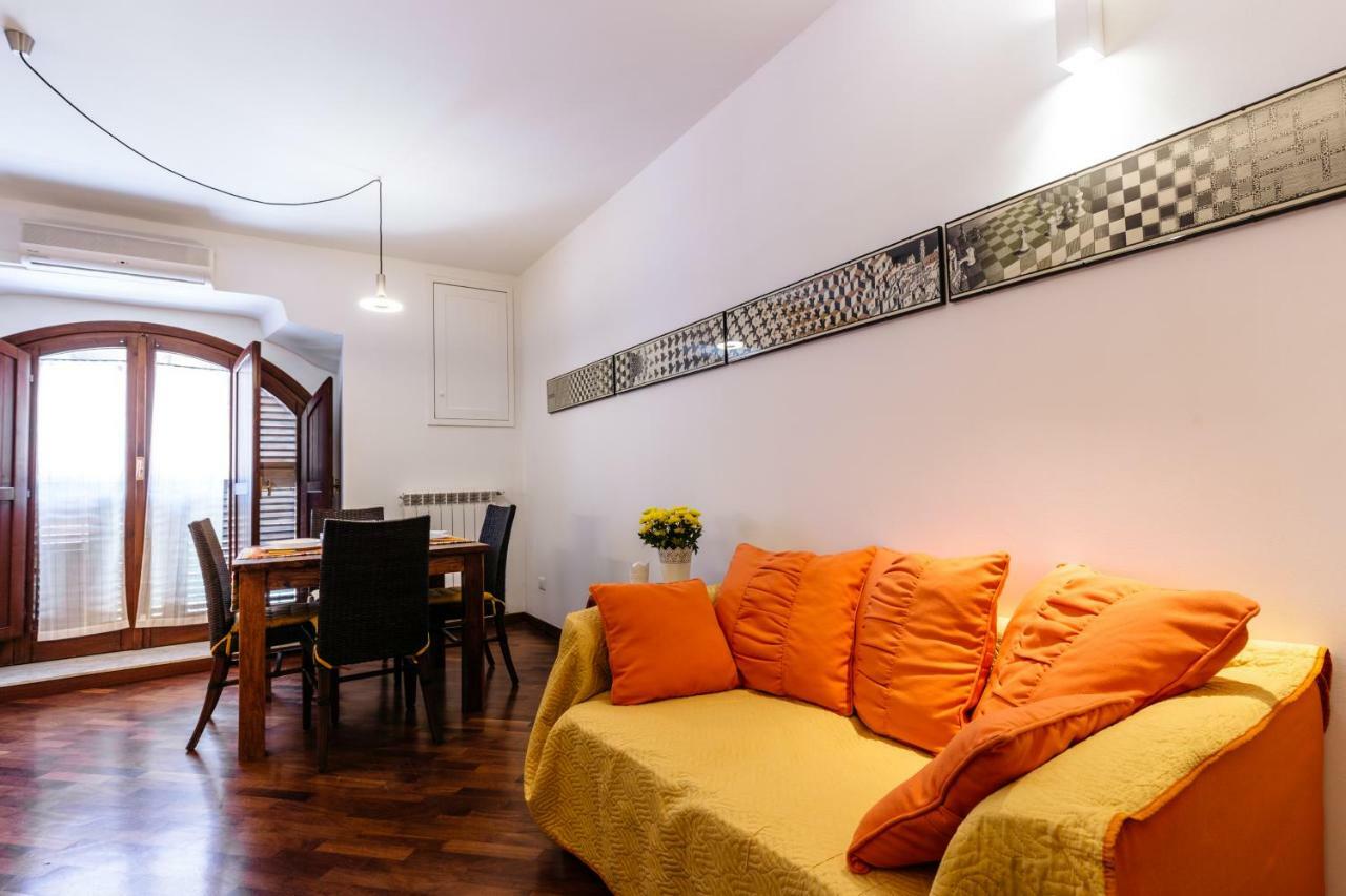 La Finestra Sul Mercato In Centro A Palermo Apartment Exterior photo